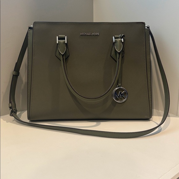 Michael Kors Army Green LG Satchel Saffiano Leather - Picture 1 of 8